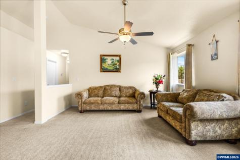 3090 Reed Avenue Woodburn OR 97071