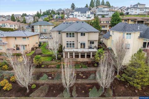 620 Inverness Court SE Salem OR 97306