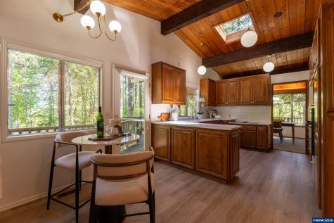 2715 NW Glenwood Place Corvallis OR 97330