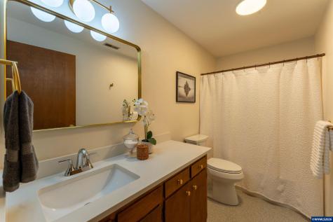 2715 NW Glenwood Place Corvallis OR 97330