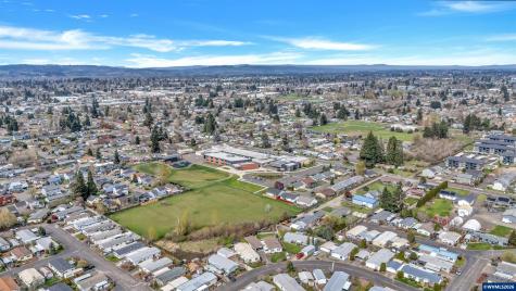 365 Himalaya Street NE Salem OR 97301