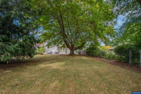 1925 River Road Lebanon OR 97355