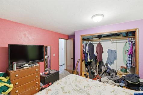 1247 1st Avenue Sweet Home OR 97386