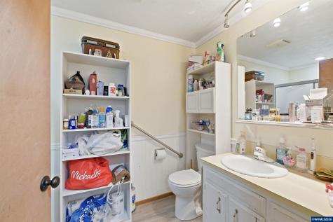 1247 1st Avenue Sweet Home OR 97386