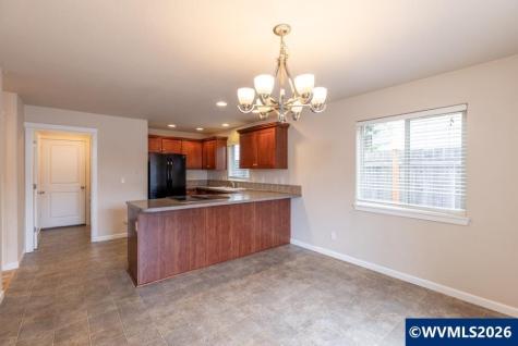 4183 Laurine Court NE Salem OR 97301