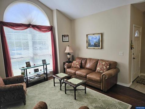 6120 Fairbanks Street SE Salem OR 97306
