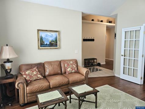 6120 Fairbanks Street SE Salem OR 97306