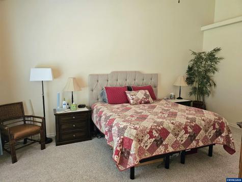 6120 Fairbanks Street SE Salem OR 97306