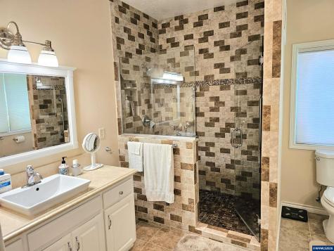 6120 Fairbanks Street SE Salem OR 97306