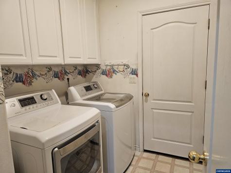6120 Fairbanks Street SE Salem OR 97306
