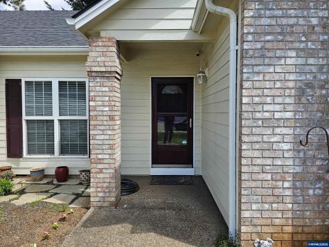 6120 Fairbanks Street SE Salem OR 97306
