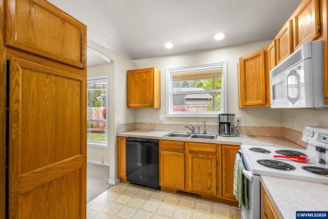 400 Hickory Court Lyons OR 97358