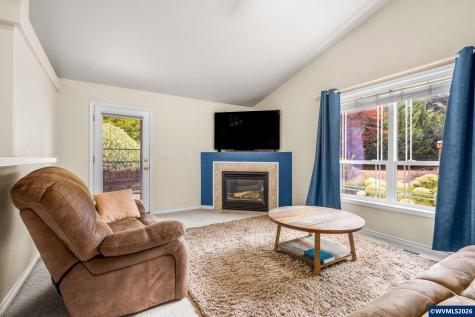 400 Hickory Court Lyons OR 97358