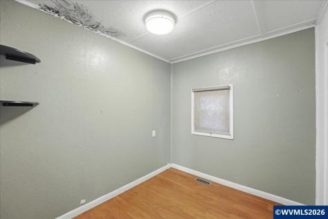 777 1/2 E Milton Street Lebanon OR 97355