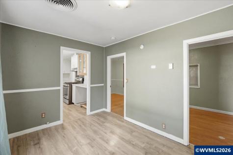 777 1/2 E Milton Street Lebanon OR 97355
