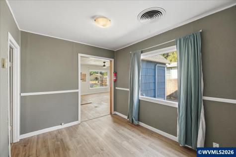 777 1/2 E Milton Street Lebanon OR 97355