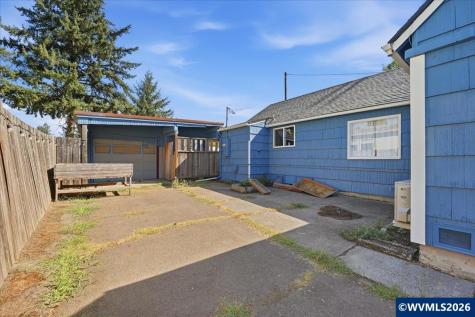 777 1/2 E Milton Street Lebanon OR 97355