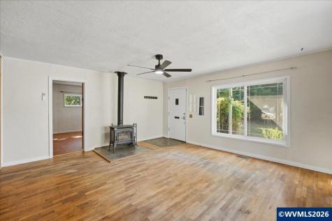 777 1/2 E Milton Street Lebanon OR 97355