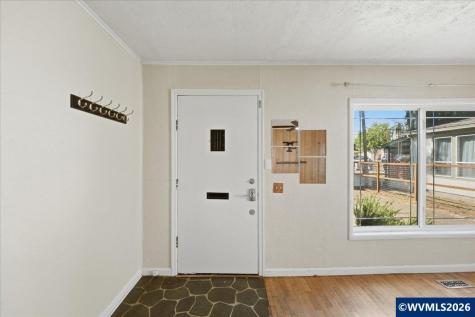777 1/2 E Milton Street Lebanon OR 97355