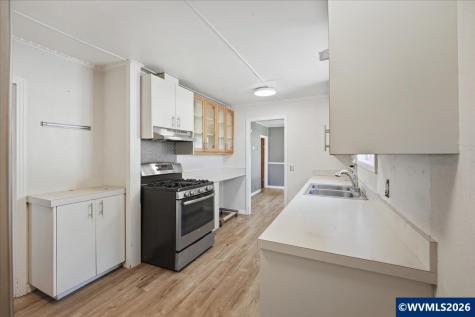 777 1/2 E Milton Street Lebanon OR 97355
