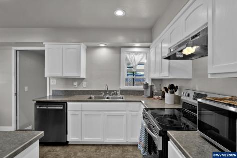 2632 Hill Street SE Albany OR 97322-4627