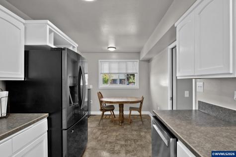 2632 Hill Street SE Albany OR 97322-4627