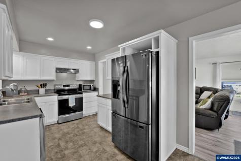 2632 Hill Street SE Albany OR 97322-4627