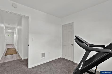 2632 Hill Street SE Albany OR 97322-4627