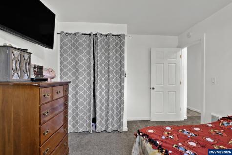 2632 Hill Street SE Albany OR 97322-4627