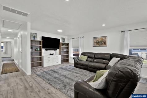 2632 Hill Street SE Albany OR 97322-4627