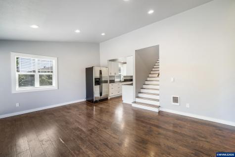 415 S 11th Street Independence OR 97351
