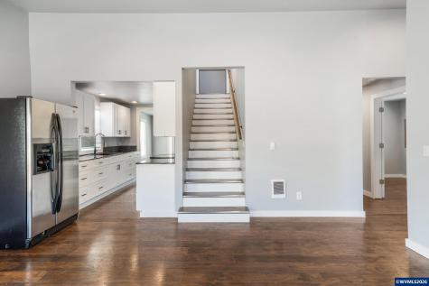 415 S 11th Street Independence OR 97351