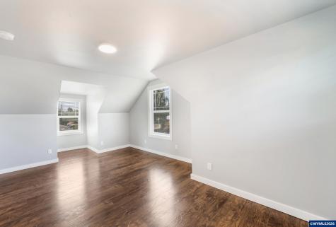 415 S 11th Street Independence OR 97351