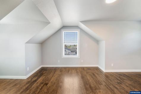 415 S 11th Street Independence OR 97351