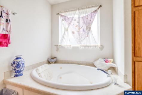 520 SW Cardinal Street Depoe Bay OR 97341