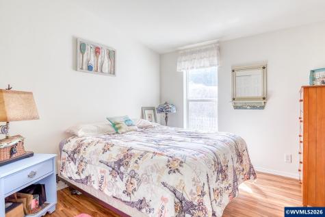 520 SW Cardinal Street Depoe Bay OR 97341
