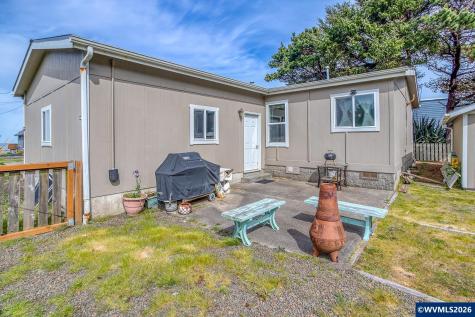 520 SW Cardinal Street Depoe Bay OR 97341