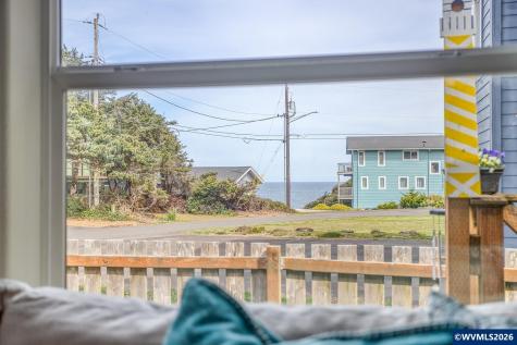 520 SW Cardinal Street Depoe Bay OR 97341