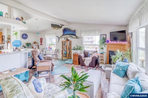 520 SW Cardinal Street Depoe Bay OR 97341
