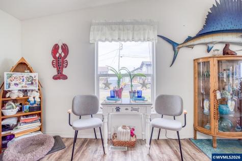 520 SW Cardinal Street Depoe Bay OR 97341