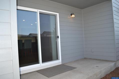 603 Pickering Lane Woodburn OR 97071