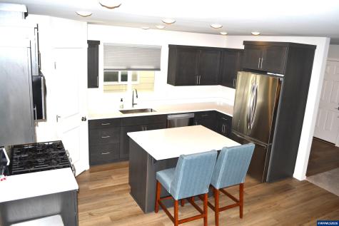 603 Pickering Lane Woodburn OR 97071