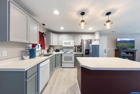 422 E 5th Street Lafayette OR 97127