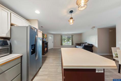 422 E 5th Street Lafayette OR 97127