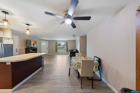 422 E 5th Street Lafayette OR 97127