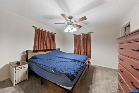 422 E 5th Street Lafayette OR 97127