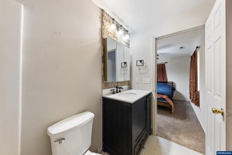 422 E 5th Street Lafayette OR 97127
