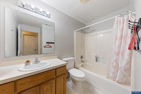 422 E 5th Street Lafayette OR 97127