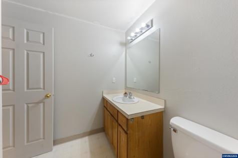422 E 5th Street Lafayette OR 97127