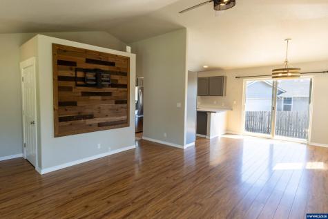 578 Pioneer Street Philomath OR 97330